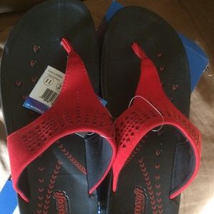 Aerosoft red suede sandal flip flop new size 11